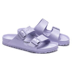 Sandalias Birkenstock Arizona EVA Purple Fog, par completo en tres cuartos