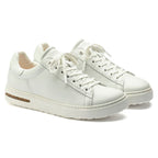 Zapatillas Birkenstock Bend low White, par completo en tres cuartos