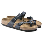 Sandalias Birkenstock Mayari Oiled Leather Blue, par completo en tres cuartos