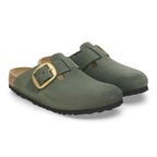 Zuecos Birkenstock Boston Big Buckle Thyme, par completo en tres cuartos