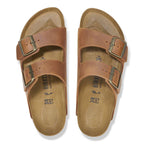 Sandalias Birkenstock Arizona Oiled Leather Cognac, vista cenital del par