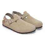 Zuecos Birkenstock Tokio Taupe, par completo en tres cuartos