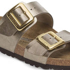 Sandalias Birkenstock Sydney Luxe Buckle Graceful Taupe, detalle de las hebillas