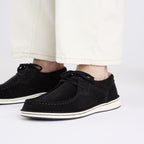 Zapatos Birkenstock Pasadena Gamuza Black, calzado por modelo masculino, primer plano del tobillo