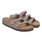 Sandalias Birkenstock Florida Nobuck Faded Purple, par completo en tres cuartos