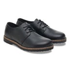 Zapatos Birkenstock Uppsala Low Cuero Black, par completo en tres cuartos