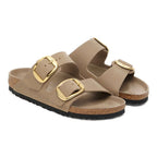 Sandalias Birkenstock Arizona Big Buckle Oiled Leather Tabacco Brown, par completo en tres cuartos