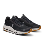 Zapatillas On Running Cloudnova Form 2 W Black | Ivory, par completo en tres cuartos