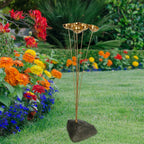 Chimes Woodstock Encore Garden Bells, en uso, imagen de estilo de vida