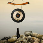 Chimes Woodstock Healing Gong, en uso, imagen de estilo de vida