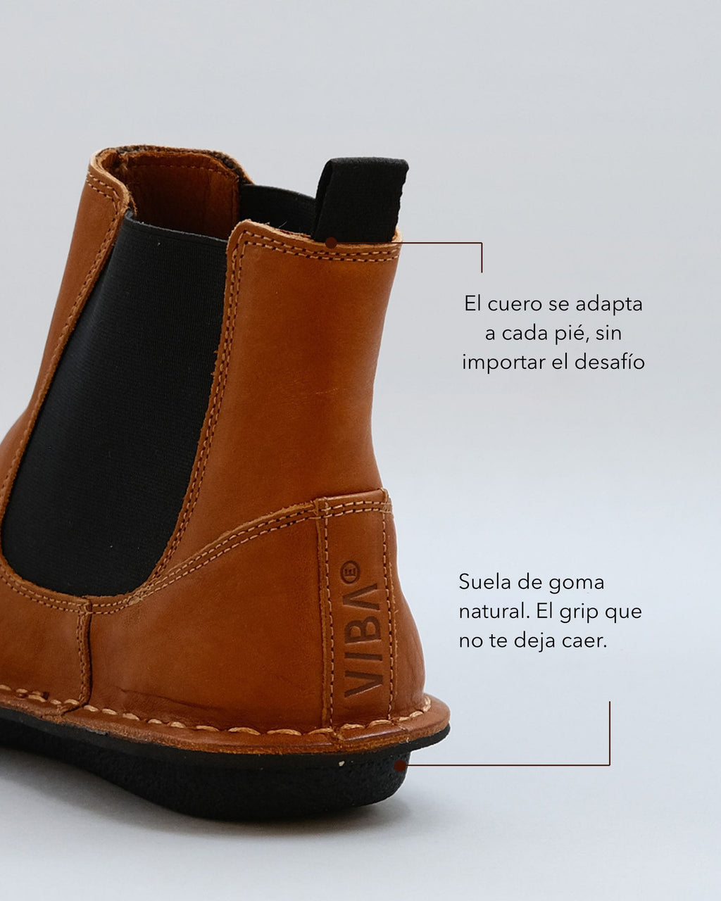 Botas y Botines VIBAe Helsinki Cognac Brown, detalle del talón con información de marketing