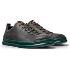 Zapatillas Camper Runner Four Gris, vista frontal en tres cuartos