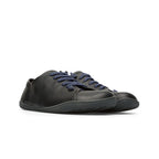 Zapatos Camper Peu Cami Negro, vista frontal en tres cuartos