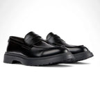 Zapatos Camper Walden Negro, vista frontal en tres cuartos