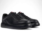 Zapatillas Camper Runner K21 Negro, vista frontal en tres cuartos