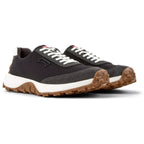 Zapatillas Camper Drift Trail Negro, vista frontal en tres cuartos