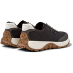 Zapatillas Camper Drift Trail Negro, vista trasera en tres cuartos