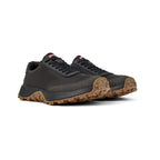 Zapatillas Camper Drift Trail Negro, vista frontal en tres cuartos