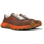 Zapatillas Camper Drift Trail Marrón, vista frontal en tres cuartos