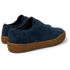 Zapatos Camper Peu Terreno Azul, vista trasera en tres cuartos
