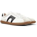 Zapatillas Camper Pelotas Soller Blanco/negro, vista frontal en tres cuartos