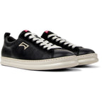 Zapatillas Camper Runner Four Negro, vista frontal en tres cuartos