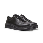Zapatillas Camper Runner UP Negra, vista frontal en tres cuartos