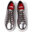Zapatillas Camper Runner Up Plateado, vista cenital del par