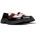 Zapatos Camper Twins Negro/Burdeo/Rosa, vista frontal en tres cuartos