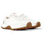 Zapatillas Camper Drift Trail Blanco, vista frontal en tres cuartos