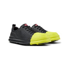 Zapatillas Camper Junction Runner Negro, vista frontal en tres cuartos