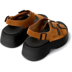 Sandalias Camper Tasha Sandals Marrón, vista trasera en tres cuartos