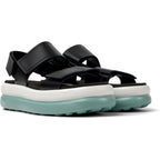Sandalias Camper Pelotas Flota Up Negro, vista frontal en tres cuartos