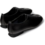 Zapatos Camper Casi Myra Negro, vista trasera en tres cuartos