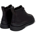 Botas y Botines Camper Brutus Negro, vista trasera en tres cuartos