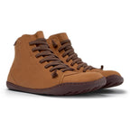 Botas y Botines Camper Peu Marrón, vista frontal en tres cuartos