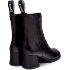 Botas y Botines Camper Kora Negro, vista trasera en tres cuartos