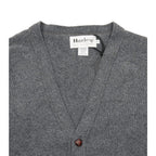 Sweater Harley of Scotland Cardigan Harley Hombre Derby Gray, detalle del cuello y etiqueta