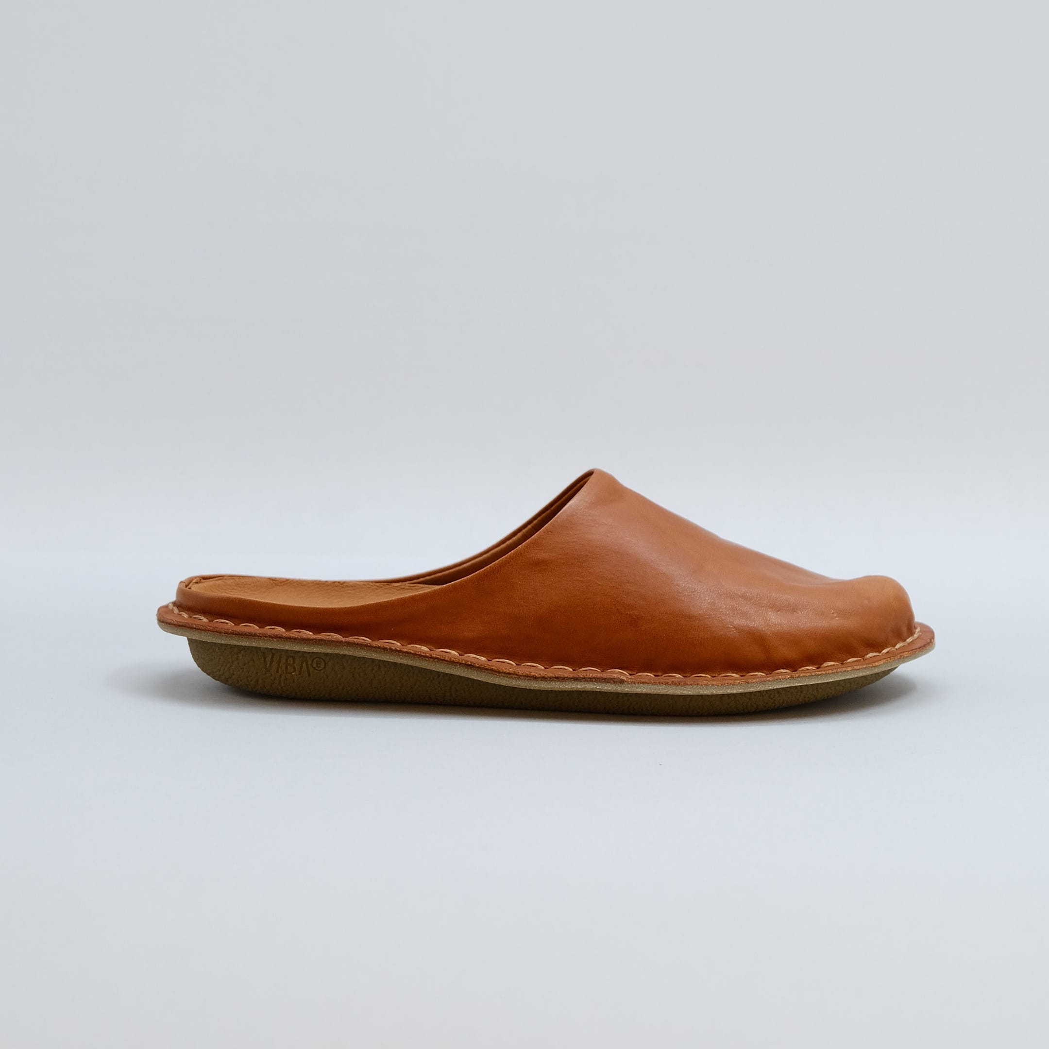 Zuecos VIBAe Roma Cognac Brown, perfil lateral