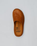 Zuecos VIBAe Roma Cognac Brown, vista cenital, zapato individual