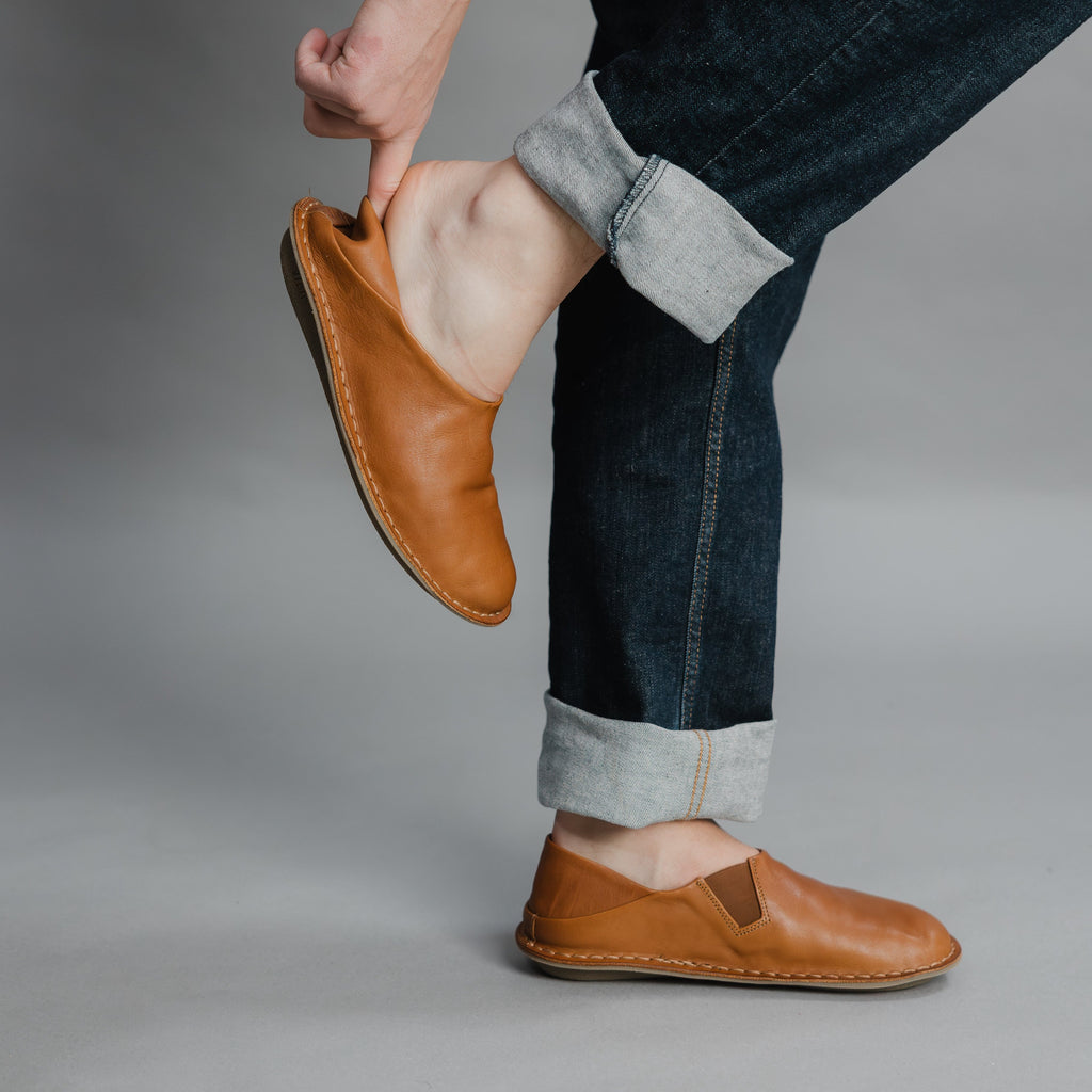 Zapatos VIBAe Zuma Cognac Brown, en uso, imagen de estilo de vida (2)