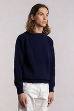 Sweater Harley of Scotland Sweater Harley Hombre Navy, modelo masculino, medio cuerpo en angulo