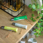 Cuchillo Opinel Trekking N°06 Sage - vista 3, grupo de cuchillos sobre una mesa