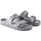 Sandalias Birkenstock Arizona Eva Metallic Silver, par completo en tres cuartos