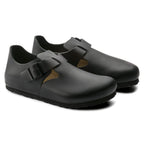 Zapatos Birkenstock London Black, par completo en tres cuartos