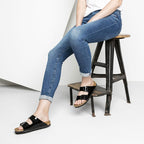 Sandalias Birkenstock Arizona Patent Black, calzado por modelo femenino