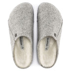 Pantuflas Birkenstock Zermatt Sheepskin Light Gray, vista cenital del par