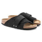 Sandalias Birkenstock Kyoto Black, par completo en tres cuartos