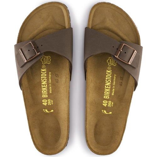 Sandalias Birkenstock Madrid Mocha, vista cenital del par