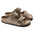 Sandalias Birkenstock Arizona Oiled Tabacco Brown Soft, par completo en tres cuartos